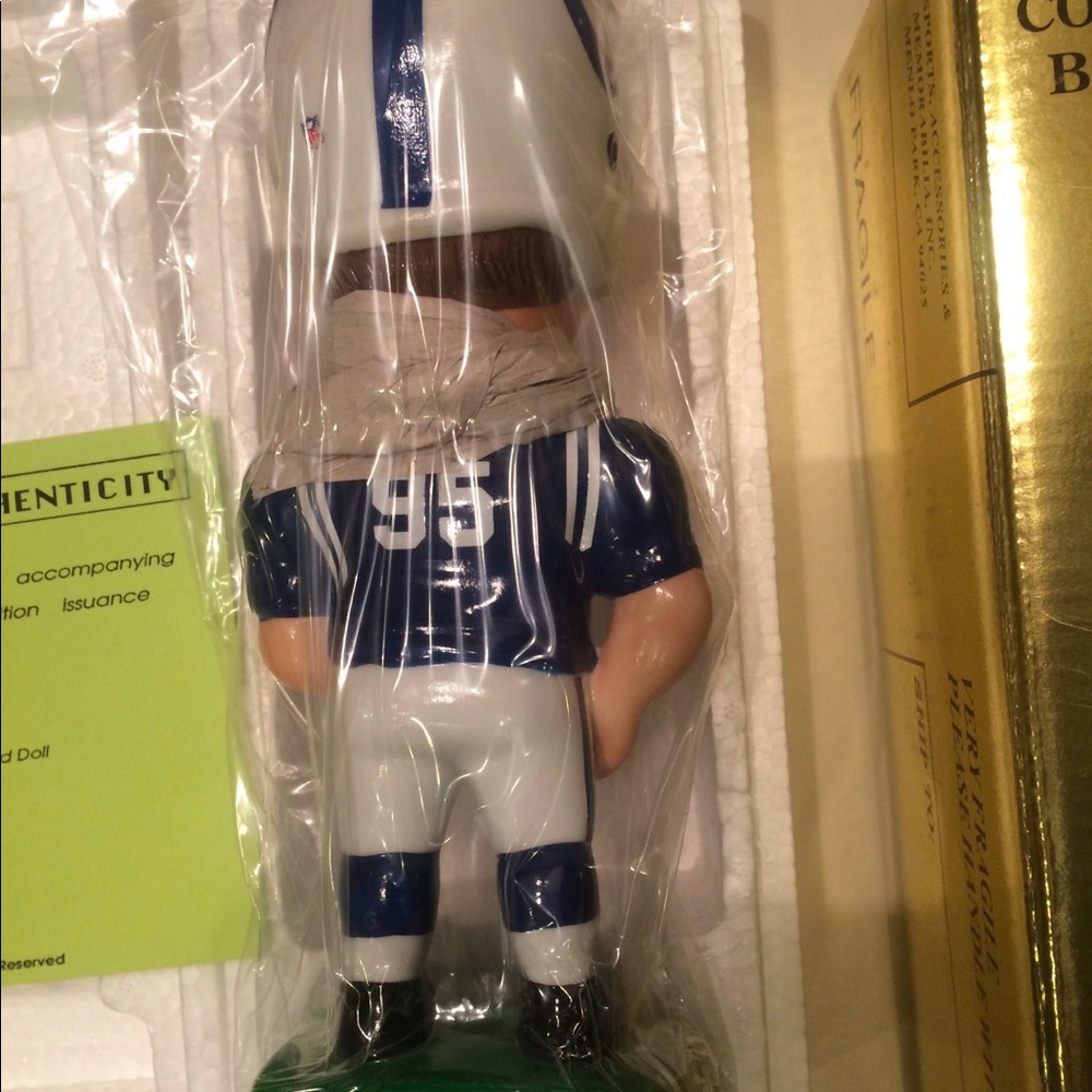 INDIANAPOLIS COLTS BOBBING HEAD NODDER VERY RARE - Picture 9 of 10